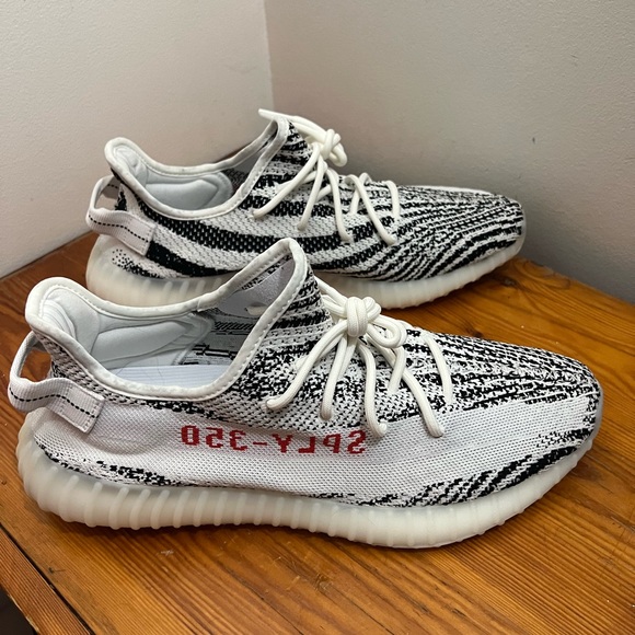 Dead stock Yeezy Boost 350 V2 ‘Zebra’ - Picture 4 of 6
